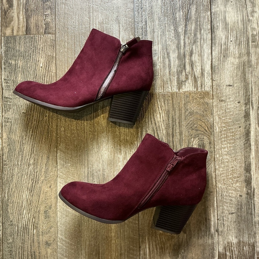 Style & Co. Deep Red Ankle Booties Size 8.5 W - Picture 9 of 12